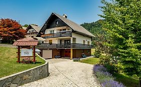 Apartment Valy - Free Bikes, Relaxing Terrace & Near Bled