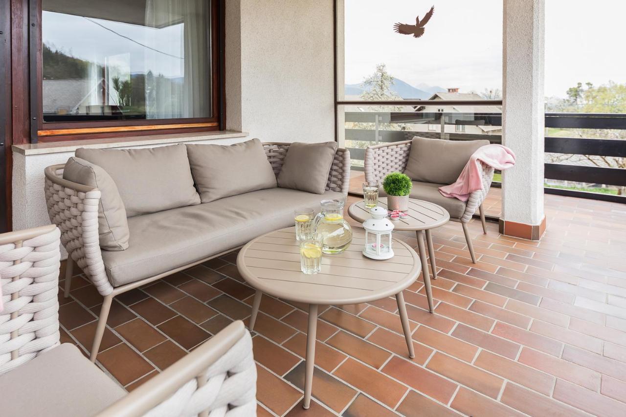 Apartment Valy - Free Bikes, Relaxing Terrace & Near Bled Exterior photo