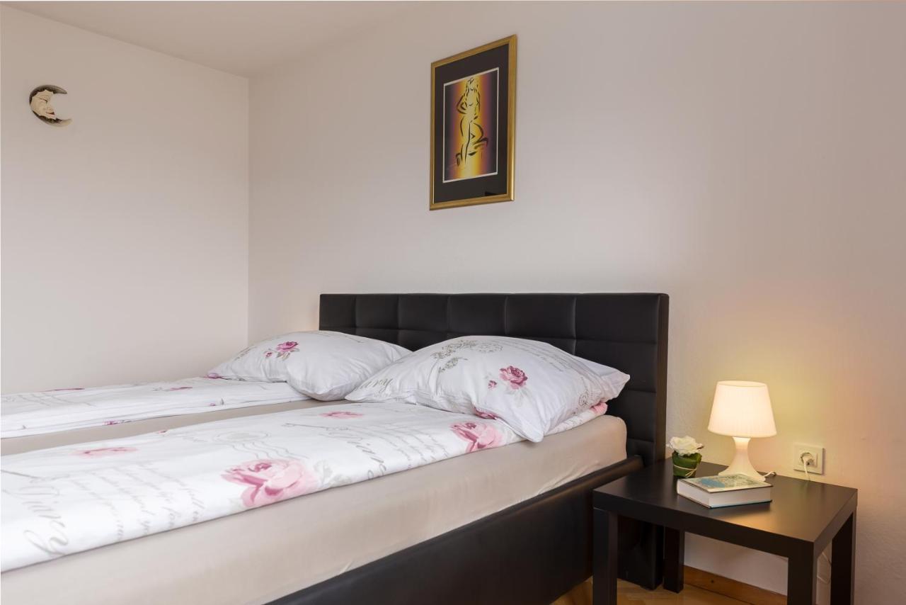Apartment Valy - Free Bikes, Relaxing Terrace & Near Bled Exterior photo