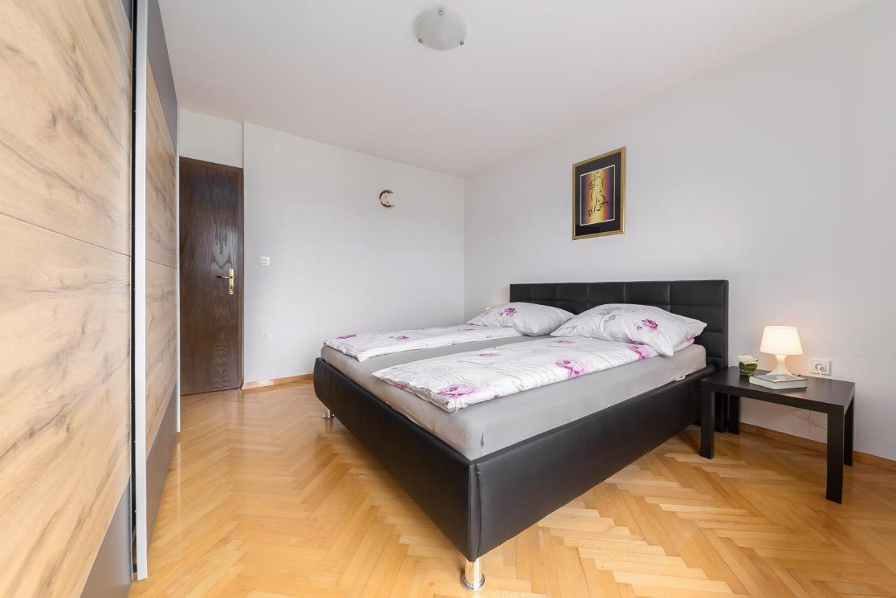 Apartment Valy - Free Bikes, Relaxing Terrace & Near Bled Exterior photo